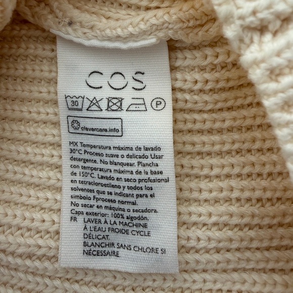 COS Off-the-Shoulder Cream Sweater Size Large - Picture 7 of 8
